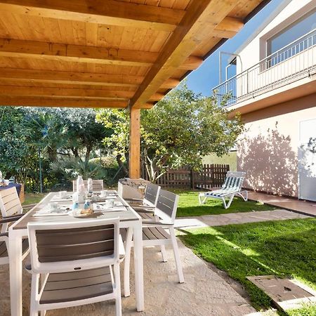 אלבניה Home Charlene מראה חיצוני תמונה