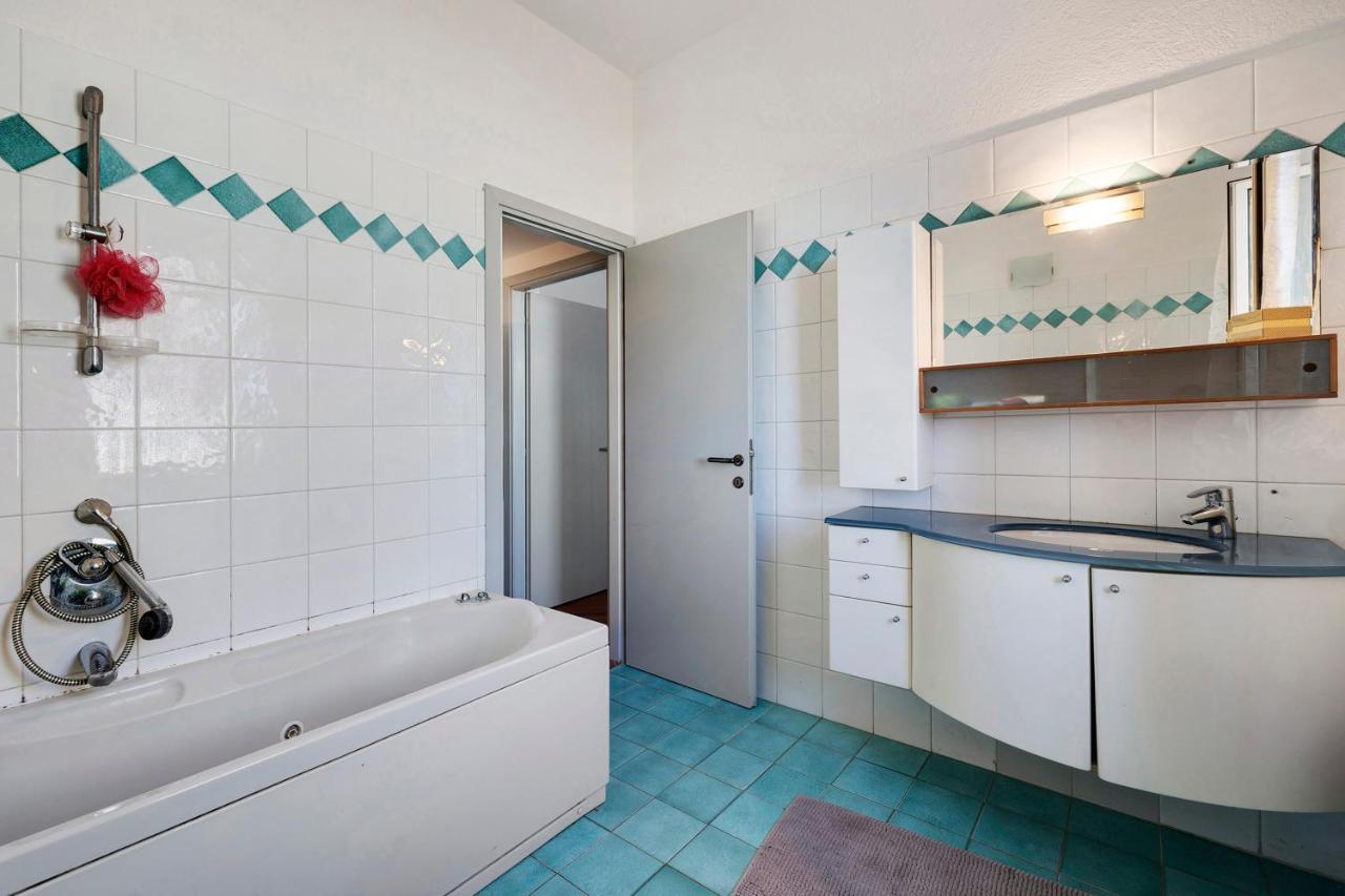 אלבניה Home Charlene מראה חיצוני תמונה