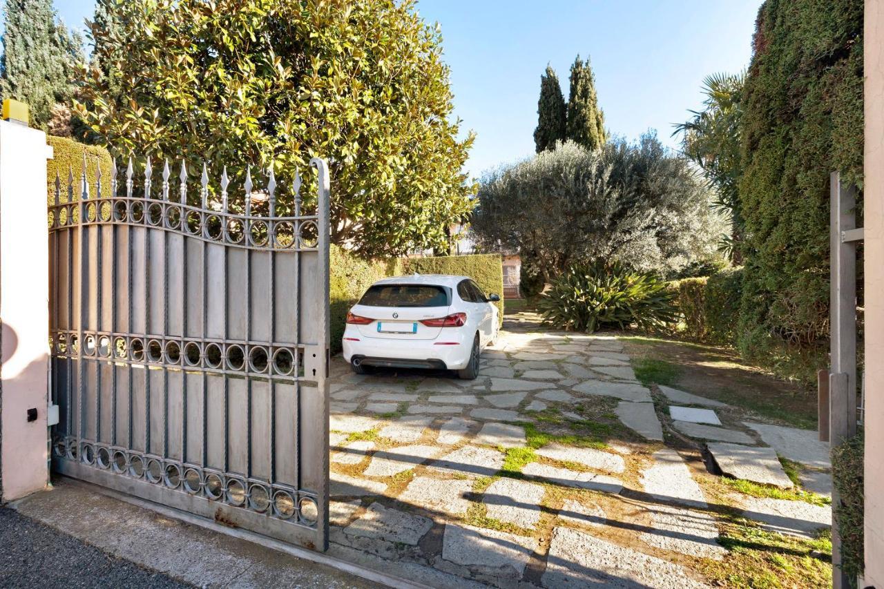 אלבניה Home Charlene מראה חיצוני תמונה